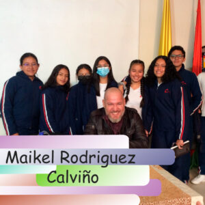 Visita del escritor Maikel Rodriguez Calviño